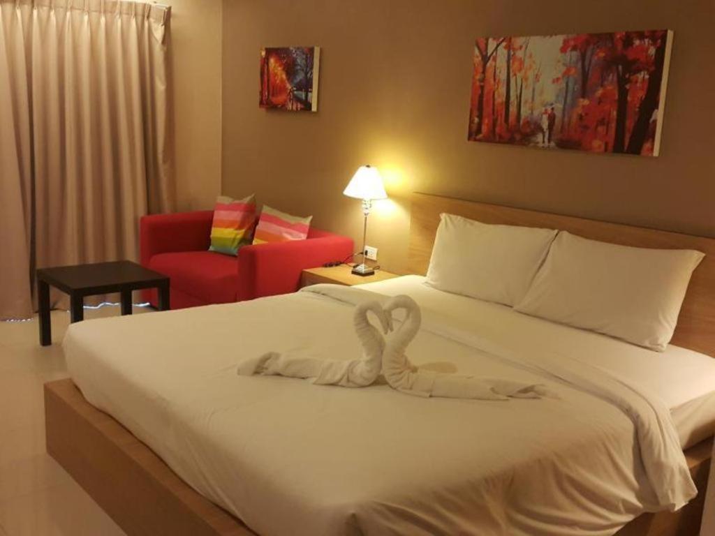 T5 Suites Pattaya Esterno foto
